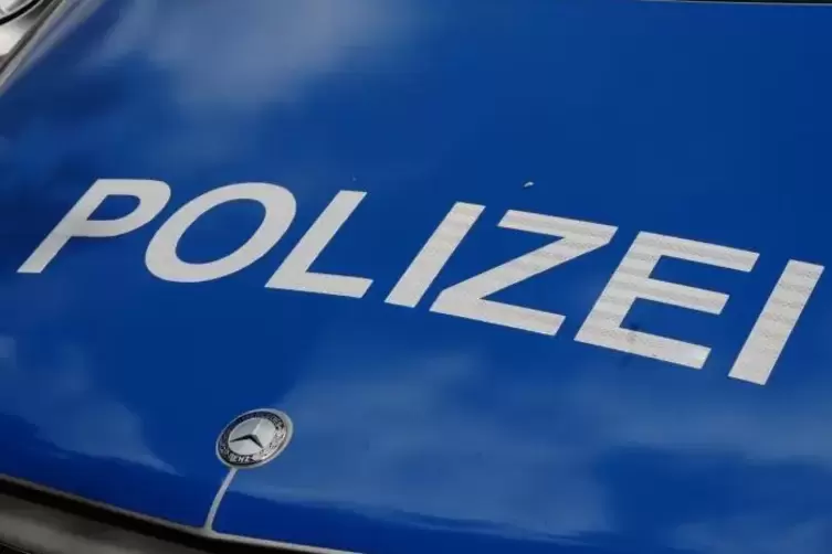 Die Auskünfte über die Ereignisse sind bislang sehr dürftig. Klar ist: Ein 64-Jähriger ist tot. 