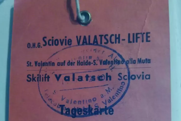 1986: So sah damals die Karte f&uuml;r den Vallatsch-Lift auf der Haideralm aus &ndash; noch ganz ohne digitales Signal.