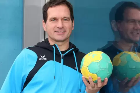 Einst Fußballer, jetzt Handball-Trainer: Der Heiligensteiner Achim Schmitt ist durchaus vielseitig verwendbar. 
