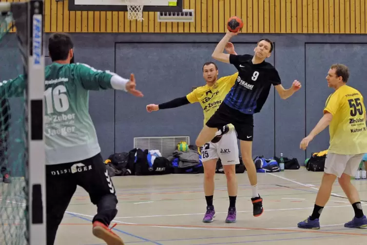 Die Handballer der SKG Grethen – hier ein Spiel von Januar 2020 – halten sich derzeit individuell fit. Bald soll es aber auch On