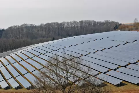Der Solarpark bei Höheinöd ging Ende 2009 in Betrieb. 