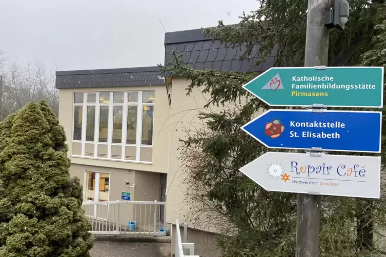Die Familienbildungsstätte in Pirmasens gibt es seit über 40 Jahren. Im Jahr 2018 hat sie nach eigenen Angaben mit 441 Kursen un