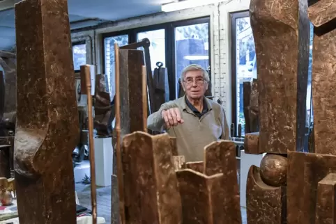 400 Bronzeskulpturen hat Erich Sauer in seinem Atelier im Nachtweideweg geschaffen.