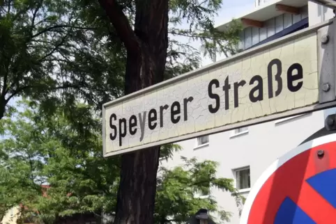 Was genau hat die Zeugin in der Speyerer Straße beobachtet? 