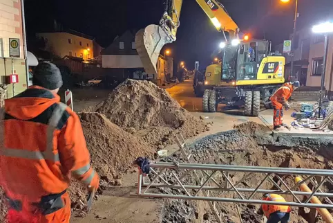 Die Mitarbeiter der Werke arbeiteten die Nacht durch. 