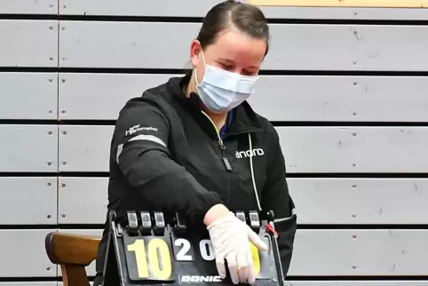 Ist jetzt auch Geschichte: Die Tischtennis-Oberliga-Runde unter Corona-Bedingungen, hier mit Riedelbergs Julia Dieter.