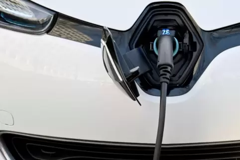 Im Corona-Jahr 2020 hatte Renault weniger als drei Millionen Fahrzeuge verkauft: ein Rückgang um gut 21 Prozent.