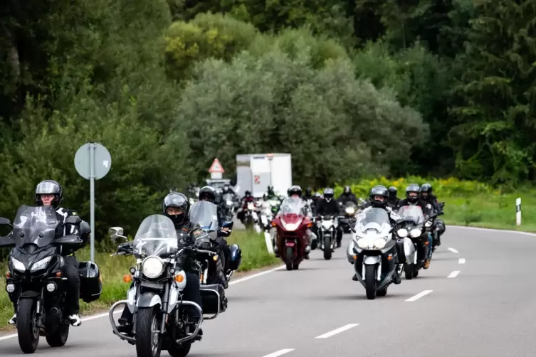 Mit einem Trauerzug erinnerten Biker Ende August an den Getöteten. 