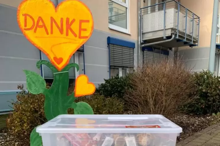 Dank der Sozialstation f&uuml;r das Geb&auml;ck-Geschenk.