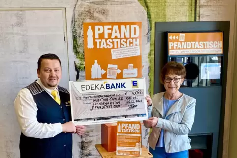 „Pfandtastische“ Spende von Edeka Kandel an die Tafel Wörth durch Pfandbons.