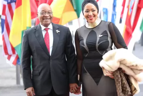 Da hatte Jacob Zuma noch gut lachen: 2017 beim G20-Gipfel in Hamburg mit Gattin Tobeka Madiba. 