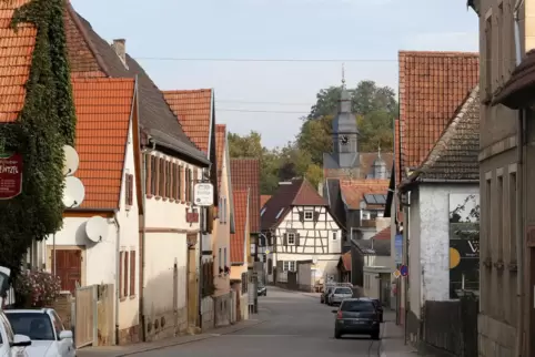 Die Ortsdurchfahrt Impflingen wird ausgebaut, bevor sie der Kreis an die Gemeinde zurückgibt. 
