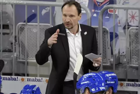 Adler-Trainer Pavel Gross