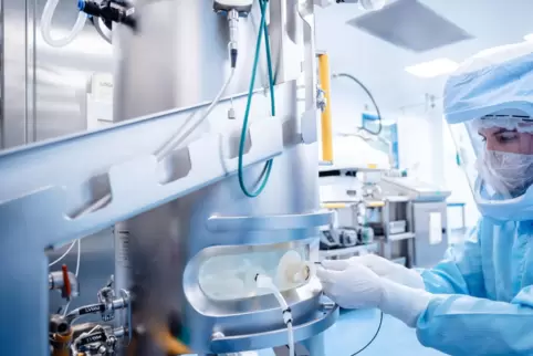 Für den Schweizer Molekularbiologen Emanuel Wyler eine „Sternstunde der Wissenschaft“: Die Entwicklung eines Corona-Impfstoffes.