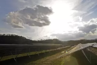 Die Solaranlage der Pfalzwerke auf dem Schneeweiderhof.