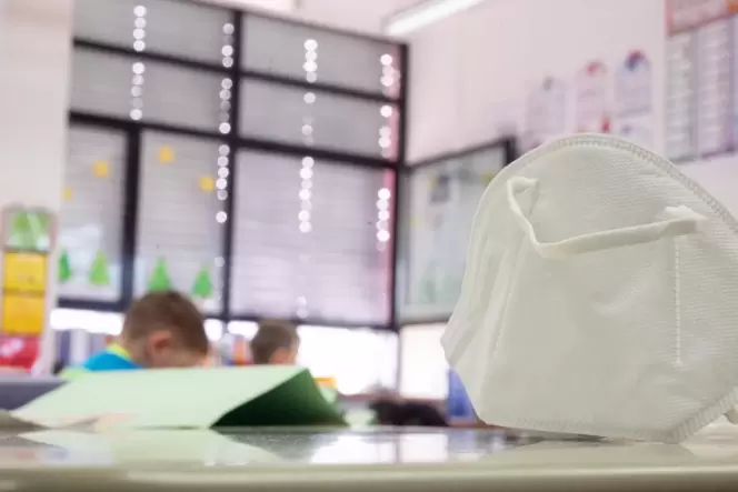 Die Grundschulen seien bemüht, individuelle Möglichkeiten für eine Maskenpause für die Kinder zu schaffen, berichtet Peter Kriet