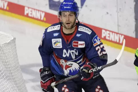 Hat sich schnell ins Adler-Team integriert: Taylor Leier.