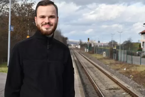 Nahverkehr zum Nulltarif fordert seine Partei: Jens Schwaab (Linke) pendelt selbst regelmäßig nach Speyer.