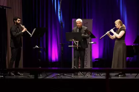 Aus der Fruchthalle ins Internet: „Livestream“-Konzert mit Enrico Peyronel, Markus Sahm und Katharina Hirsch.