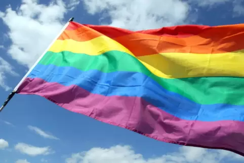 Die Regenbogenfahne ist eins der Symbole der LGBTIQ-Gemeinschaft.