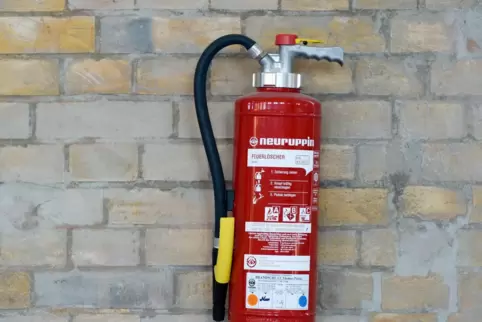 Mit Feuerlöschern lässt sich gefährlicher und kostspieliger Unfug anstellen.