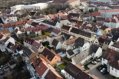 Germersheim (Foto, Blick auf die Altstadt) steht im Zentrum des Wahlkreises 51, Drumherum drei starke Verbandsgemeinden mit Bell