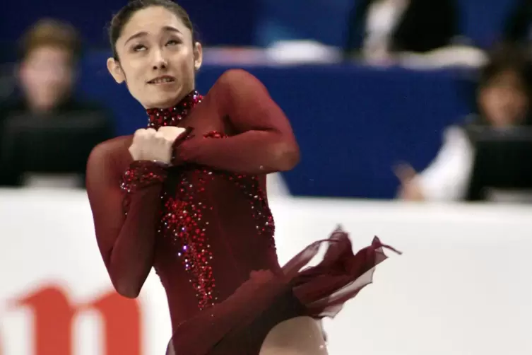 Schaffte als erste Frau vier Umdrehungen beim Salchow: Miki Ando. 
