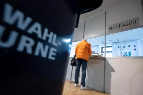 Wählen vor der eigentlichen Wahl: Briefwahl – wie hier im Stuttgarter Rathaus – macht’s möglich. In Baden-Württemberg wird wie i