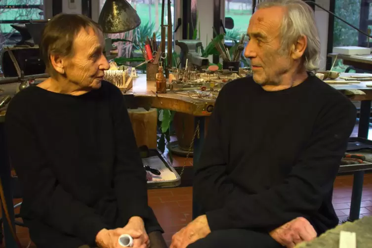Unzertrennliches Doppel: Ulla und Martin Kaufmann in ihrem Atelier. 