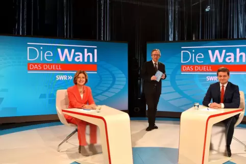 Ministerpräsidentin Malu Dreyer (li.) und Herausforderer Christian Baldauf (CDU) im SWR-Studio. 