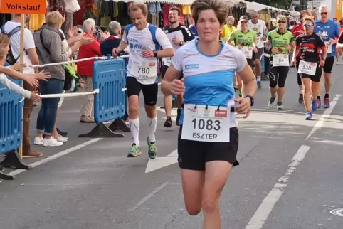 Ihrsten großen Sieg in der Pfalz feierte Eszter Varga 2018 beim Ludwigshafener Stadtlauf.