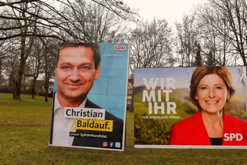 Bilden wohl nur im Nebeneinander der Wahlplakate ein Team: Christian Baldauf (CDU) und Malu Dreyer (SPD).