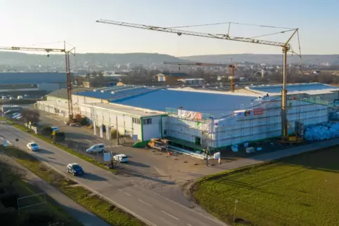 Die Firma Kunststoff Recycling Grünstadt baut derzeit um. Hier sollen künftig 38.000 Tonnen Plastikmüll im Jahr recycelt werden.