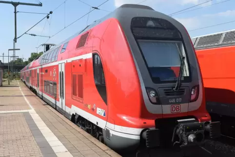 Von Mannheim über Biblis nach Frankfurt fährt der RE 70 im Stundentakt. 