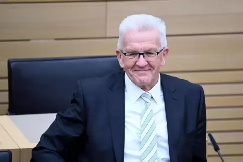 Hat gut lachen: der Grüne Winfried Kretschmann. Er ist der alte und mutmaßlich auch der neue Ministerpräsident von Baden-Württem