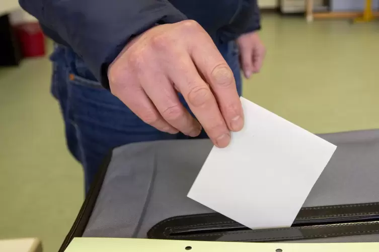 Die Anzahl der Nichtwähler ist leicht gestiegen.