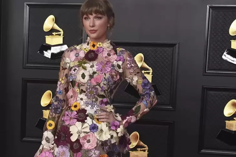 Zum dritten Mal f&uuml;r das &bdquo;Album des Jahres&ldquo; geehrt: Taylor Swift. Das hat sonst keine Frau geschafft. Ebenfalls drei Grammys f&uuml;r 