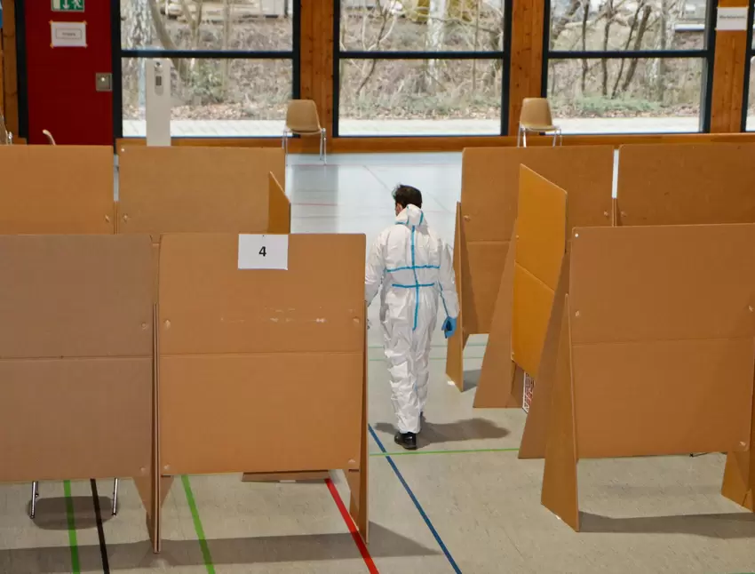 Vier Teststraßen gibt es in der Donnersberghalle.
