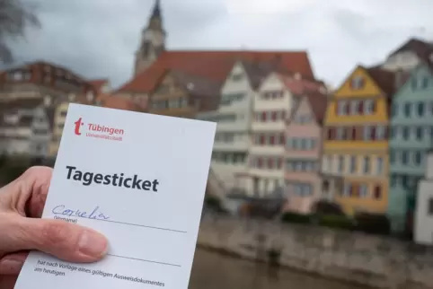 Am Rhein wie am Neckar? In Tübingen werden nach Corona-Schnelltests Tagestickets ausgegeben.