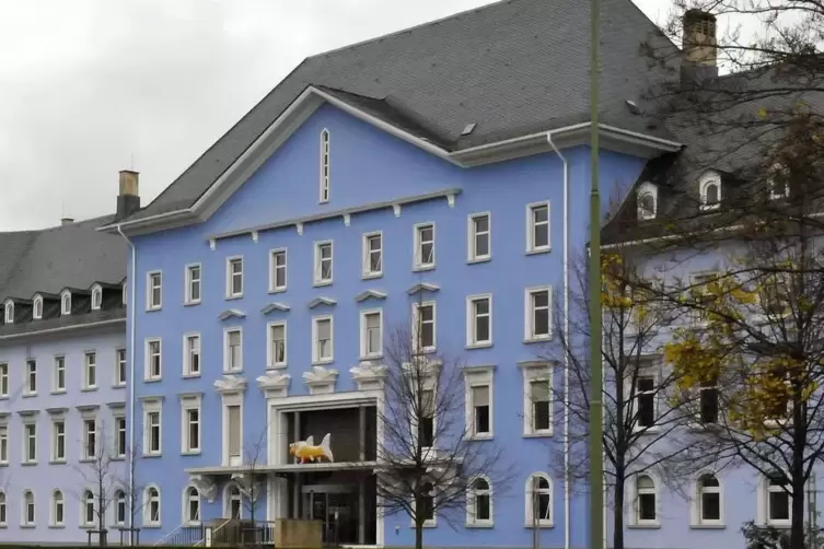 Schloss&auml;hnlich und f&uuml;r franz&ouml;sische Besatzungoffiziere geplant.