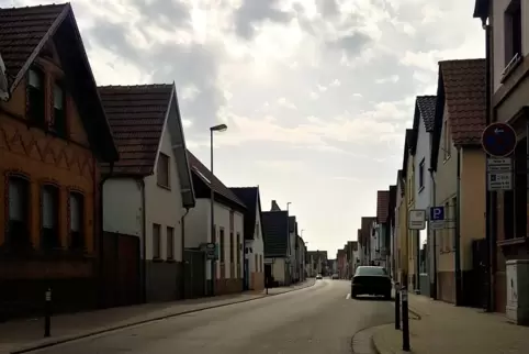 Einer der Tempo-30-Abschnitte in der Dannstadter Hauptstraße. 