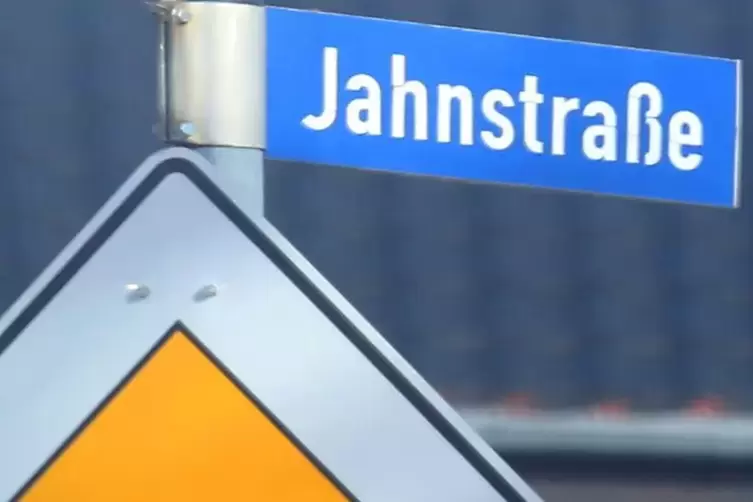 Die Jahnstraße ist keine Kreisstraße mehr. 
