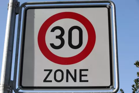 In einem Abschnitt der Hofenfelsstraße herrscht jetzt Tempo 30.