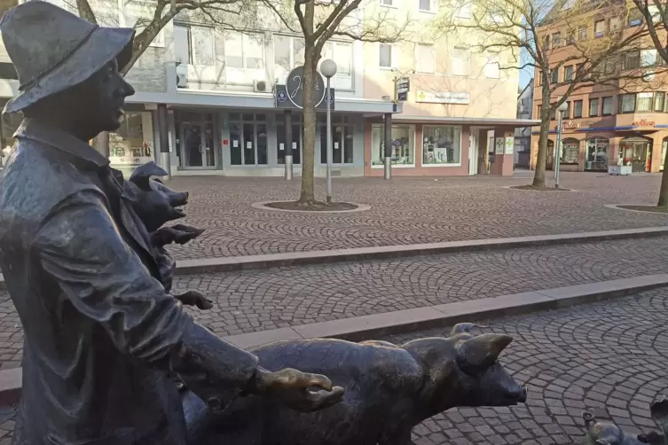 Bleibt zu: Die Au&szlig;engastronomie des Jonis am Hallplatz