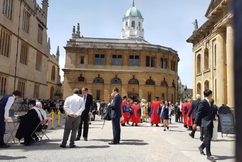 Abschlussfeier an einem der berühmten Colleges in Oxford: Dieser Traum hat sich für fast alle Kontinentaleuropäer ausgeträumt.
