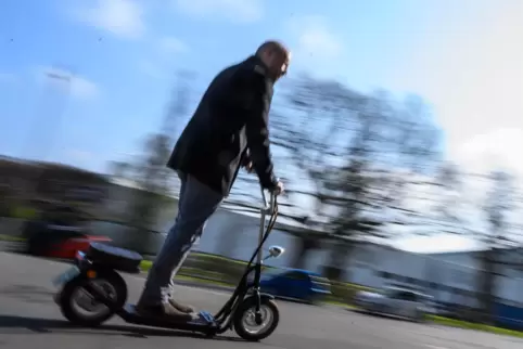 Unfälle mit E-Scootern passieren häufig unter Alkoholeinfluss.