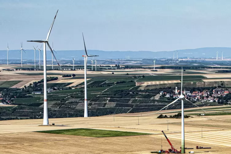 Mit zwei Windrädern ist die Sparkasse Rhein-Haardt am Windpark Kindenheim beteiligt.