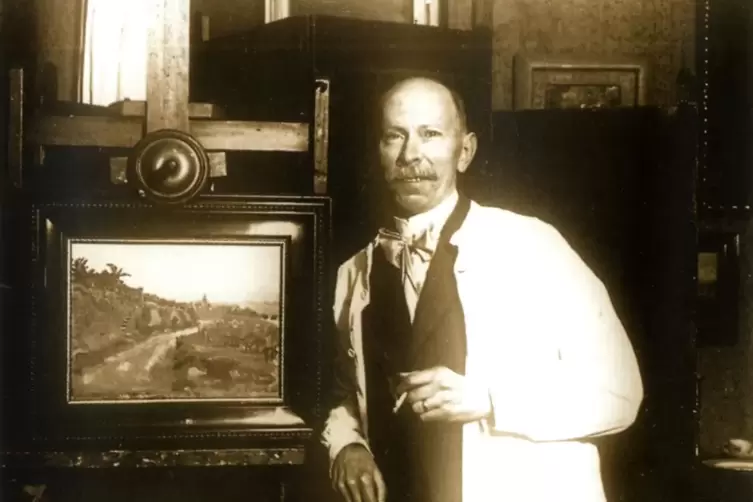 Historisches Foto von August Croissant an seiner Staffelei.