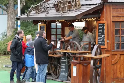 Beliebtes Angebot: Im Sommer 2020 war die Einkehr bei Schaustellern im Domgarten möglich. 