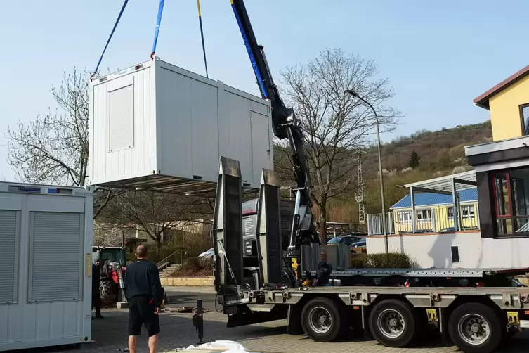 Schon 2019 musste ein Container am Kindergarten aufgestellt werden.